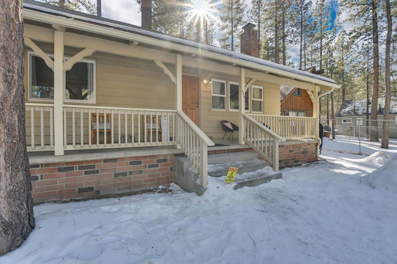 Rainbow Retreat Cabin in Snow